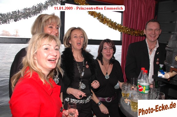 099.jpg