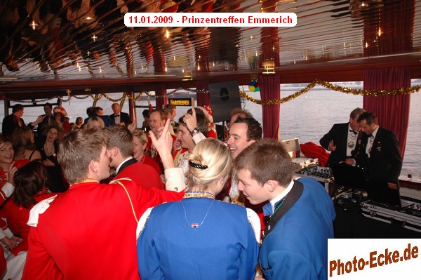221.jpg
