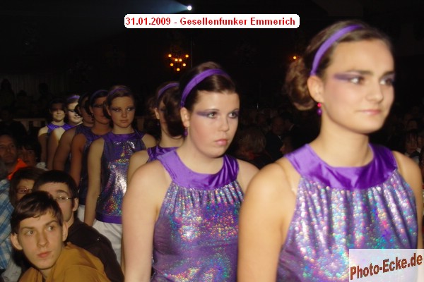 050.jpg