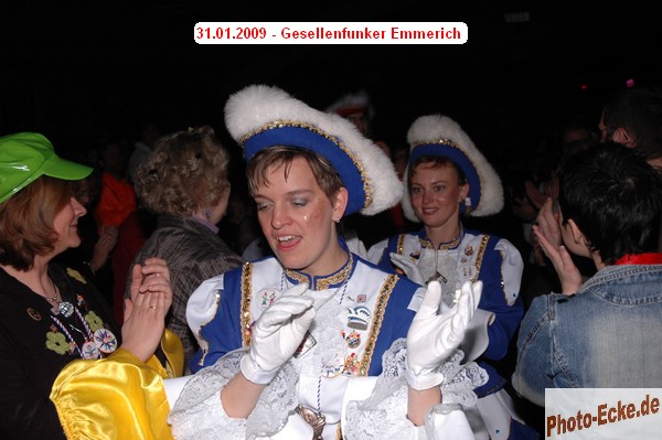 100.jpg
