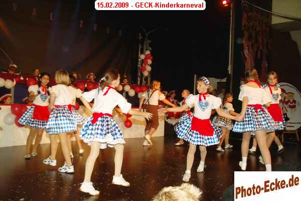 096.jpg