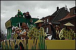 096.jpg