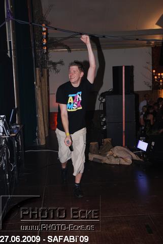 128.jpg