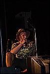044.jpg