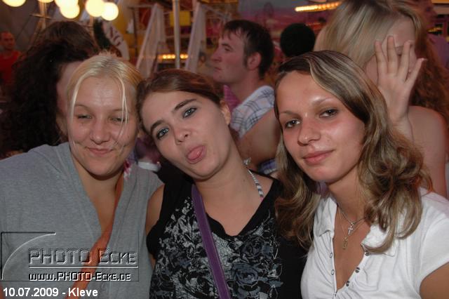 076.jpg